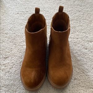 GAP Kids Suede Ankle Boots in Chestnut Brown